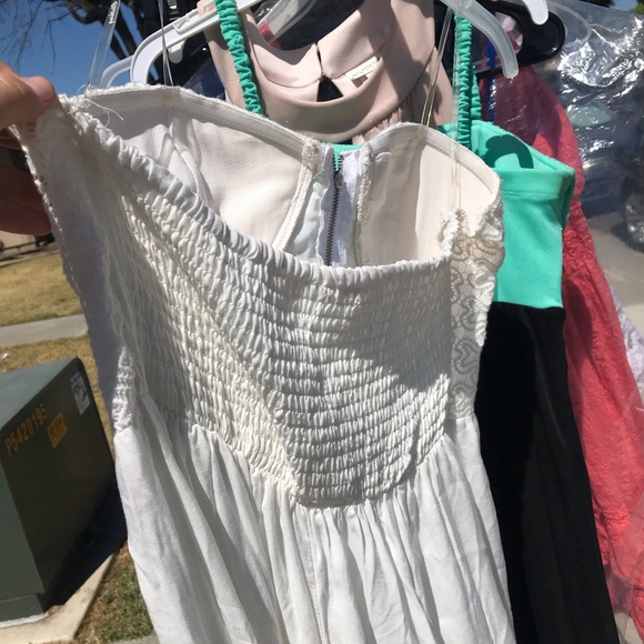 White dress - Picture 3 of 3